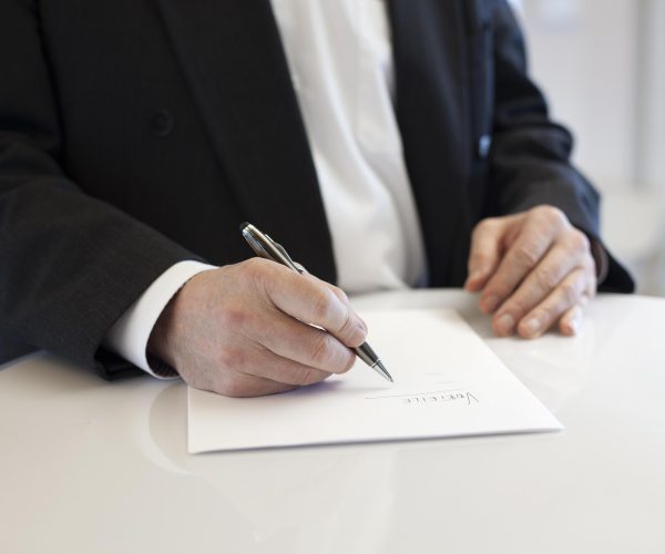 contract-3031680_1920